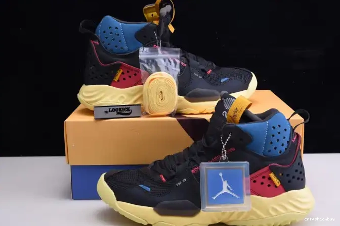 X MID JORDAN NOIR' DELTA UNION LA DA1951-001 'OFF 0623
